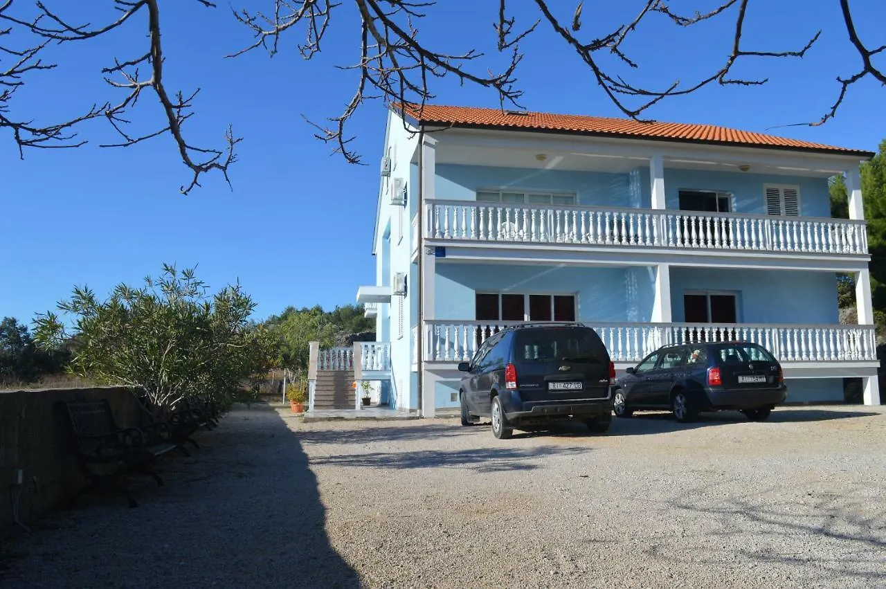 Apartments Charlie Krk Town 0*,